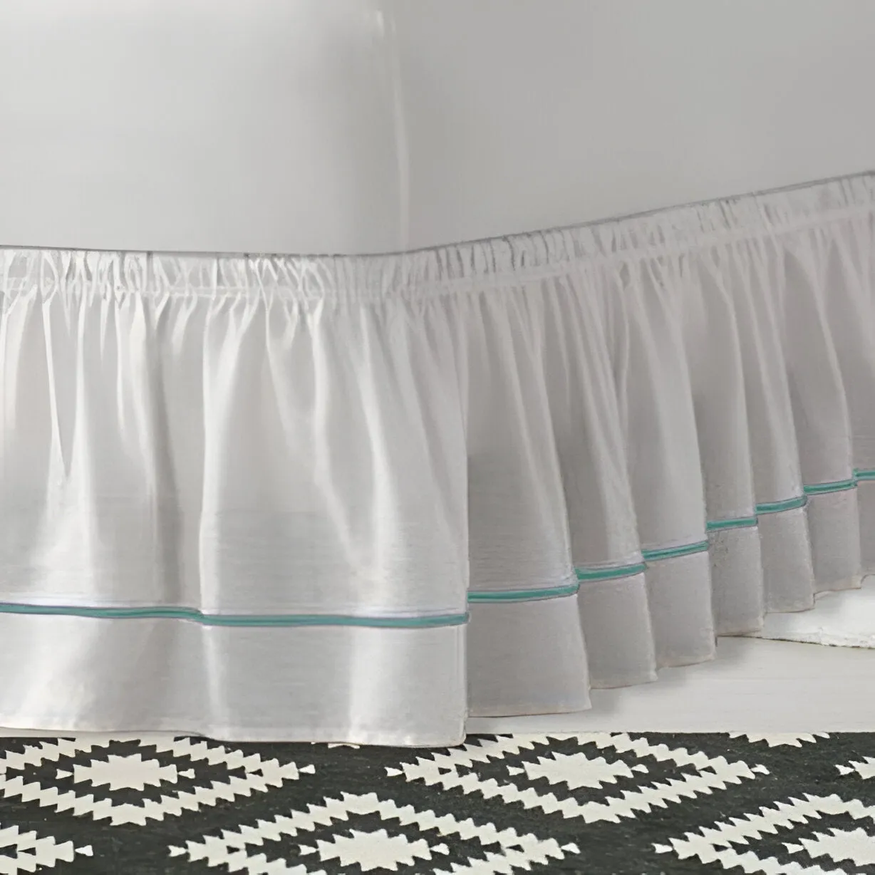 400TC Sateen Solid Cotton Single Embroidered Wrap Around Bed Skirt
