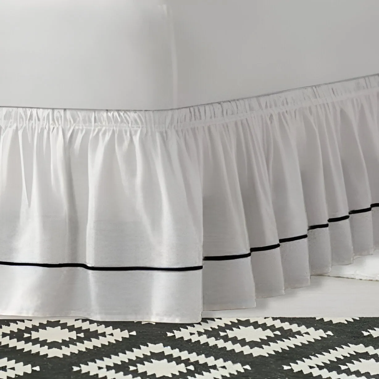 400TC Sateen Solid Cotton Single Embroidered Wrap Around Bed Skirt