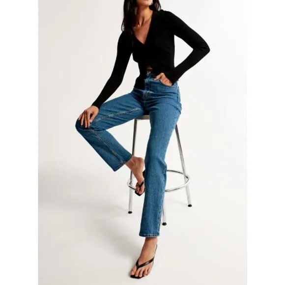 Abercrombie &amp; Fitch the 90’s Ultra High Rise Jean Curve Love Size 26 NEW