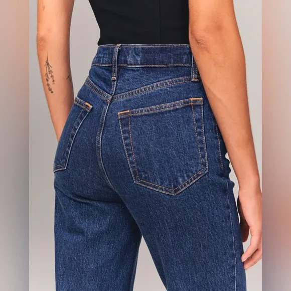 Abercrombie &amp; Fitch Ultra High Rise 90s Straight Jean 27