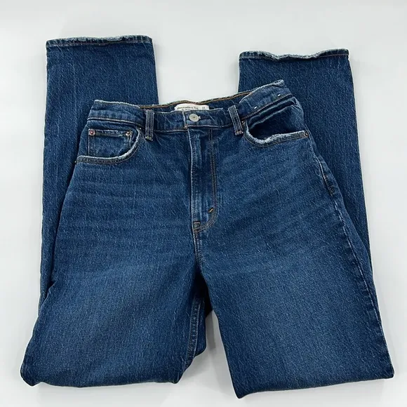 Abercrombie &amp; Fitch Ultra High Rise 90s Straight Jean 27