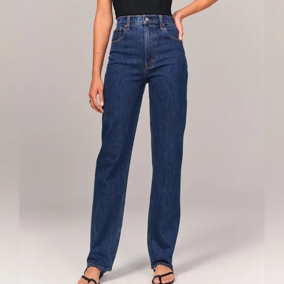 Abercrombie &amp; Fitch Ultra High Rise 90s Straight Jean 27