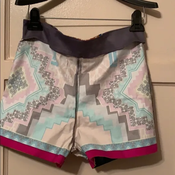 ANTHROPOLOGIE FLYING TOMATO KALEIDOSCOPE SHORTS