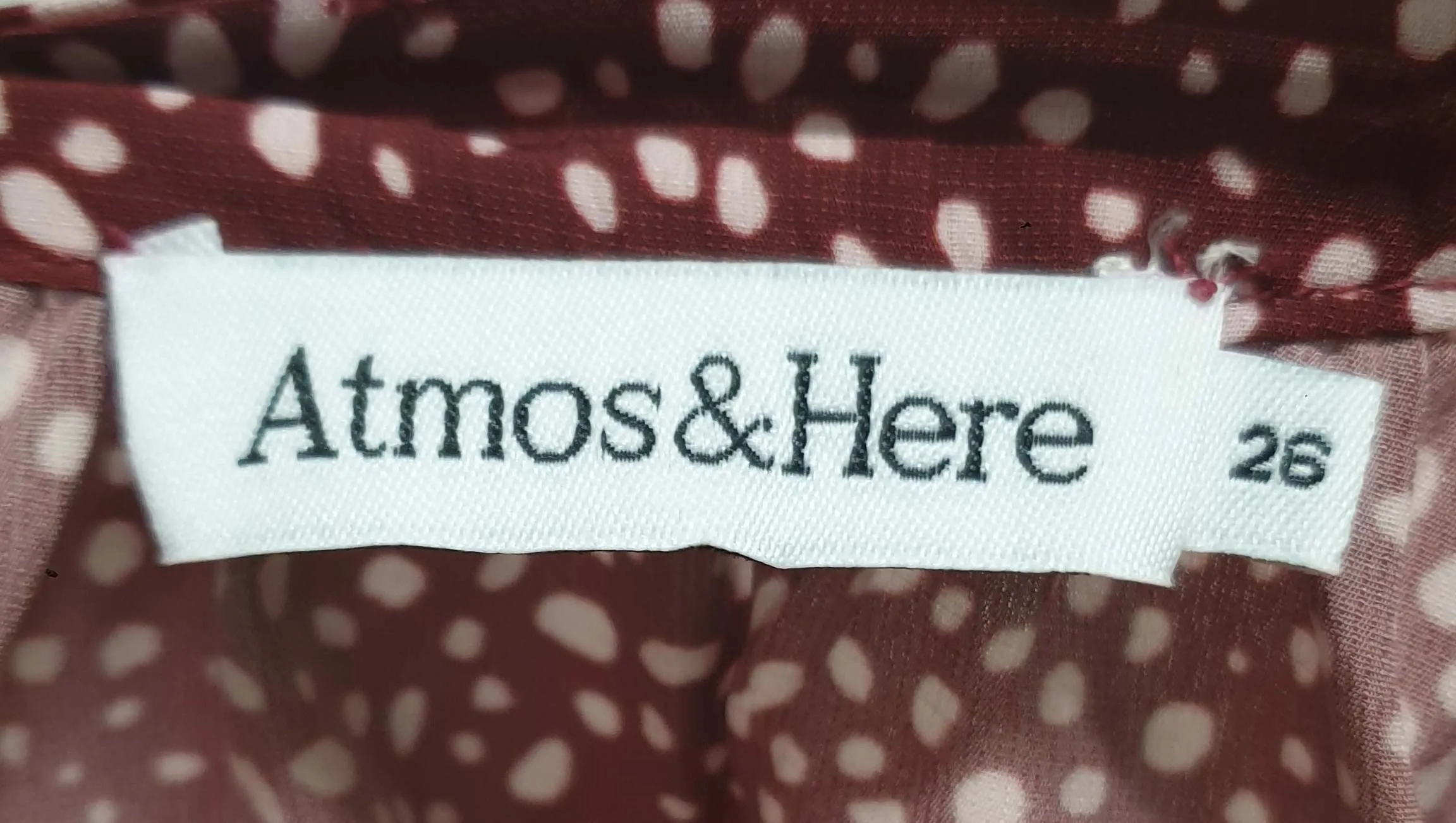 Atmos & Here red print top size 26