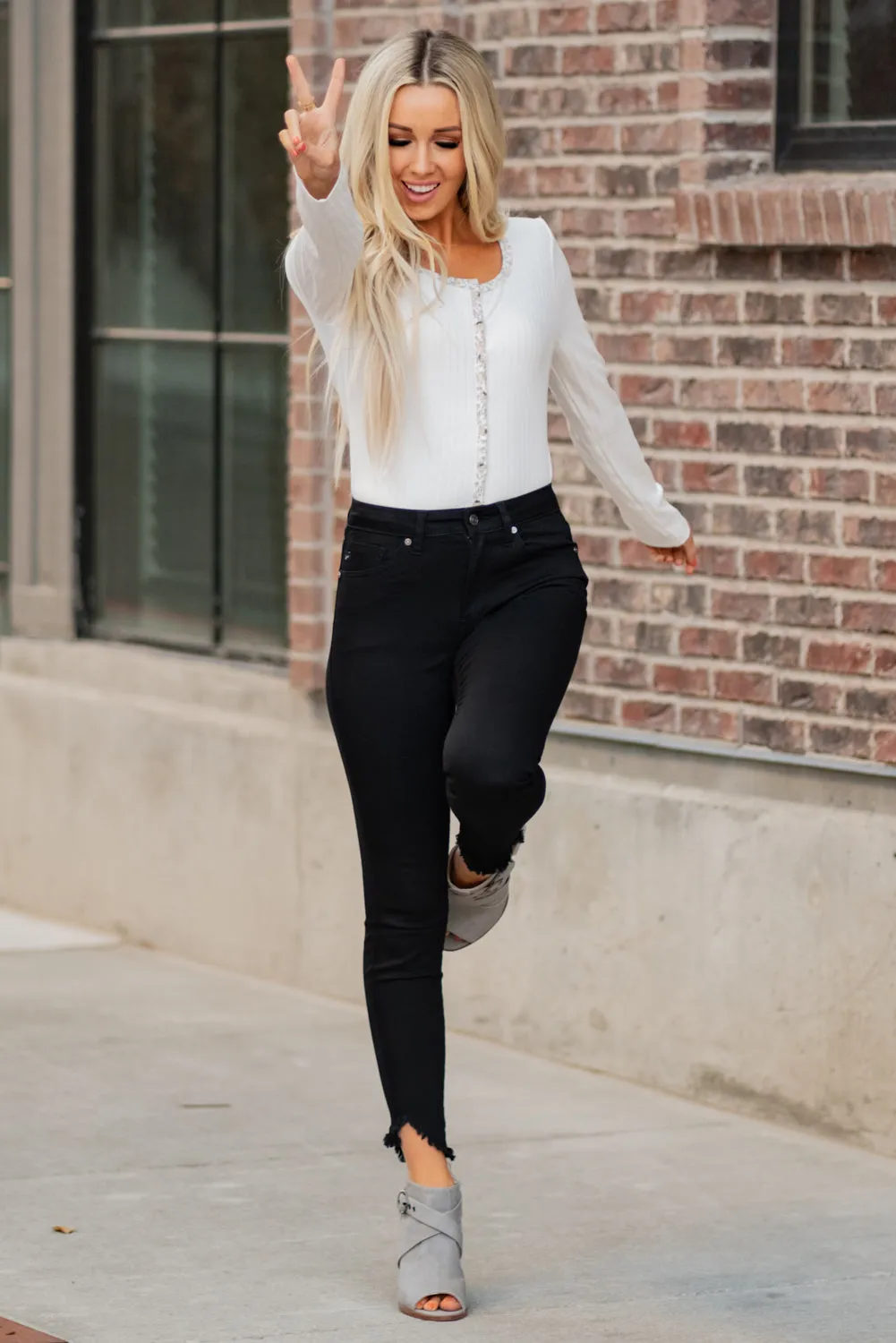 Betty High Rise Fray Hem Skinny