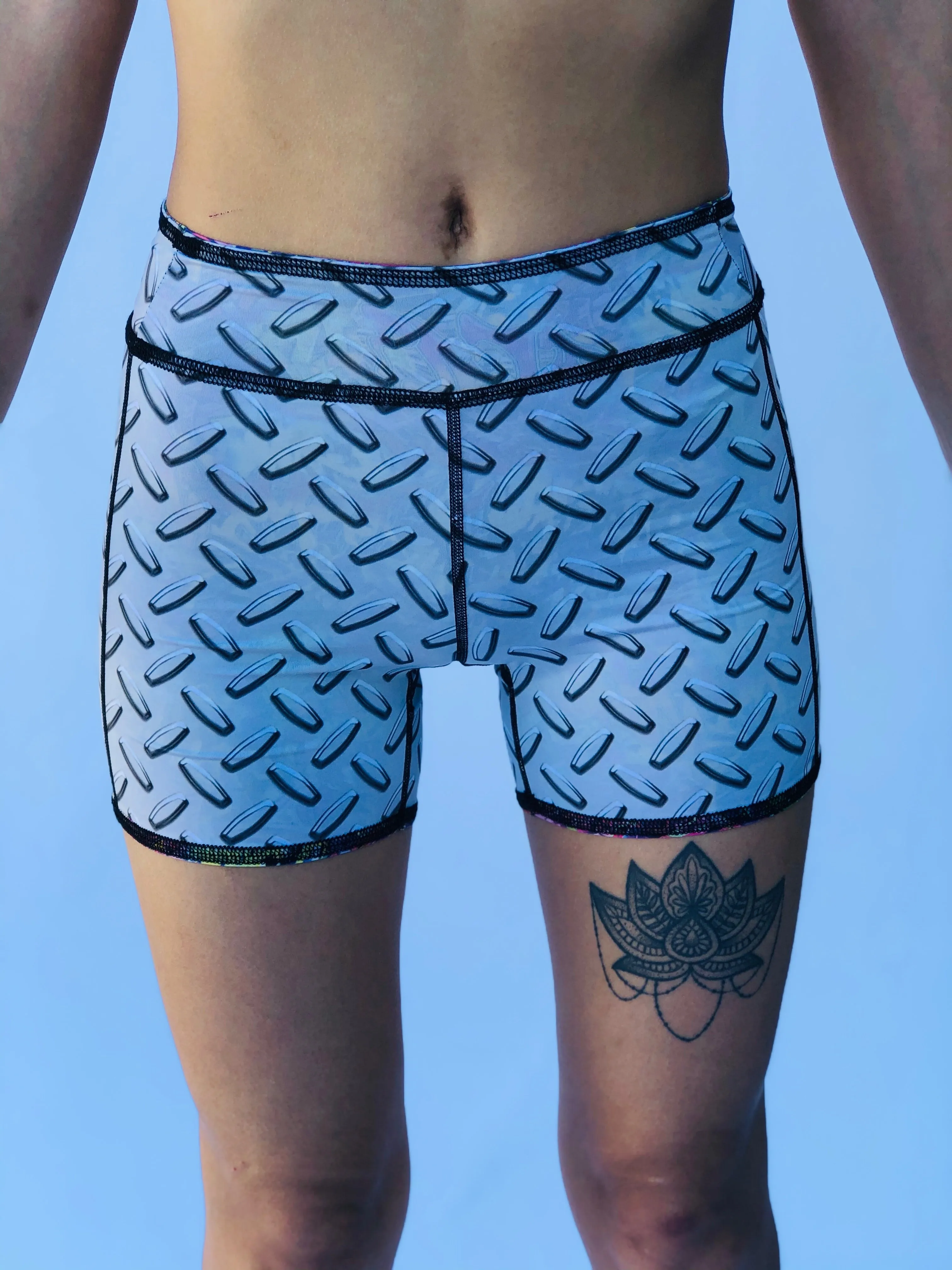 BOY SHORTS GRAFFITI/BUNS OF STEEL