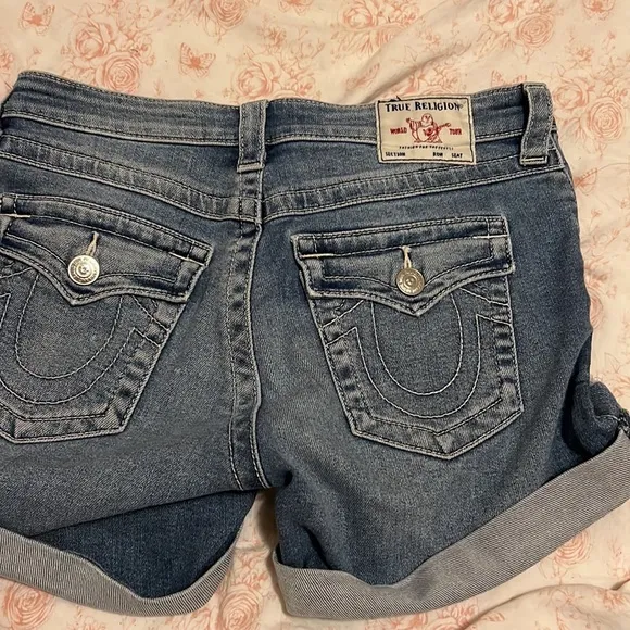BUNDLE OF 5 PAIRS OF SHORTS