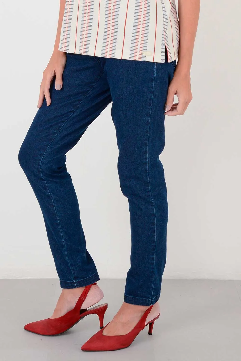 Calça Jeans Reta Elástico