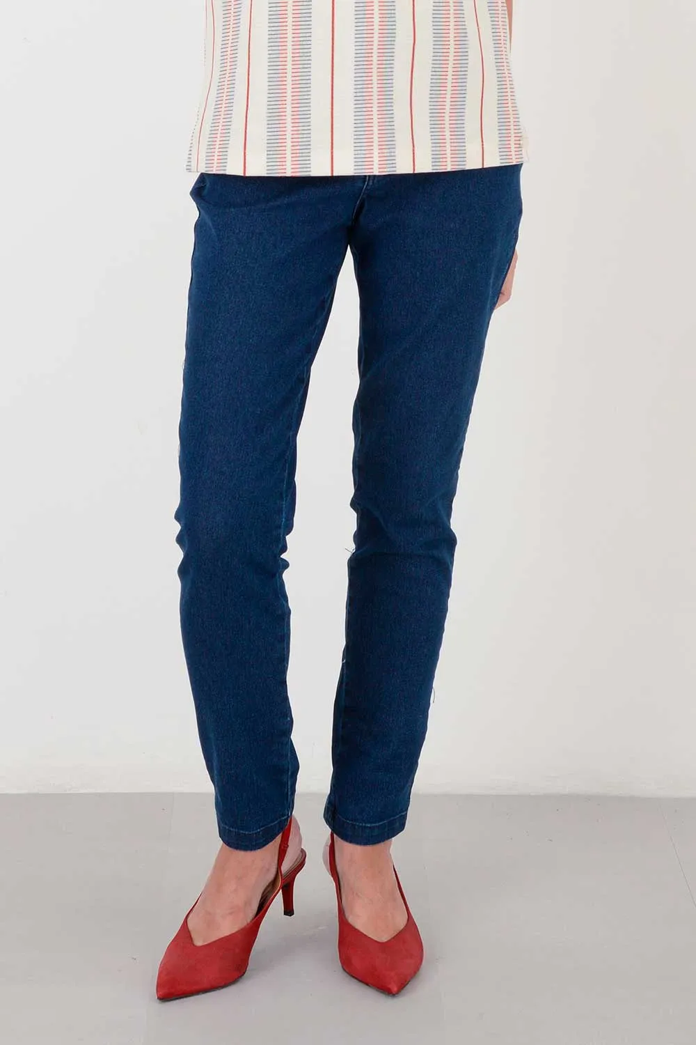 Calça Jeans Reta Elástico