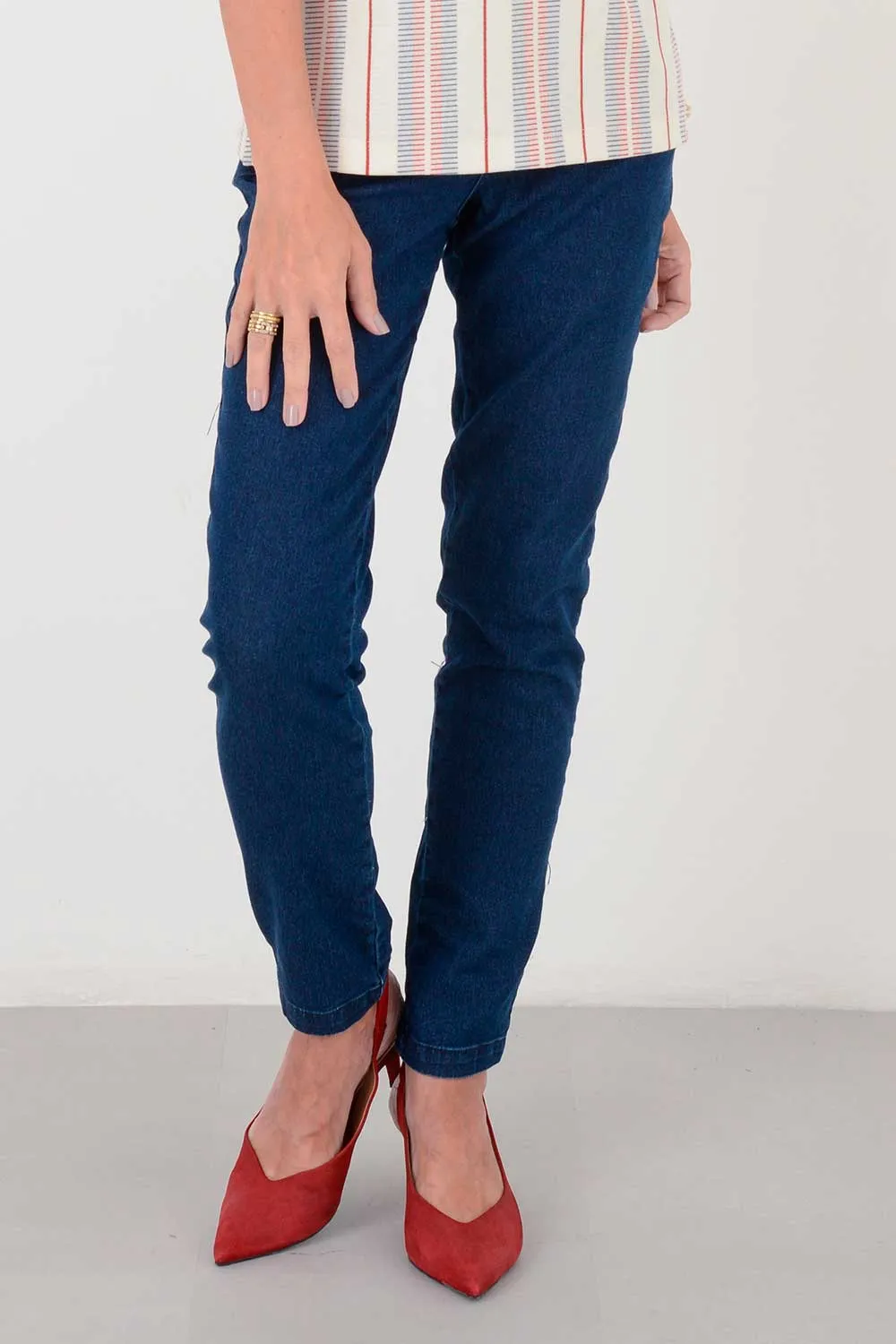 Calça Jeans Reta Elástico