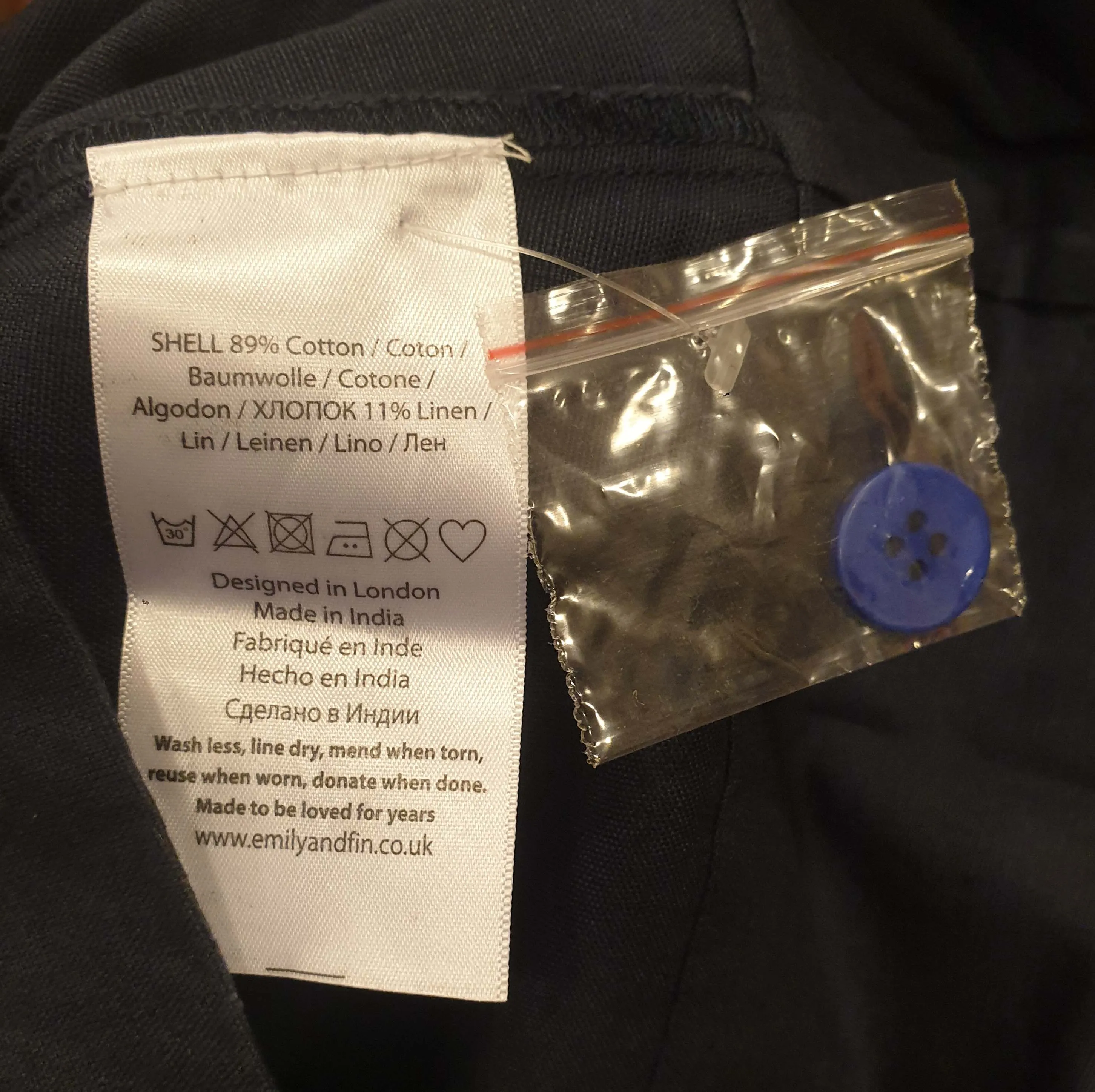 Emily and Fin navy cotton-linen mix skirt with blue buttons size XXS (best fits 6-8)