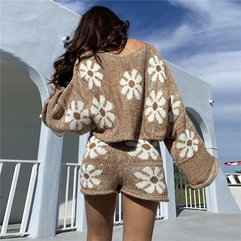 Floral Knit Lounge Set | Acrylic Blend | Oversized Fit & Bold Print