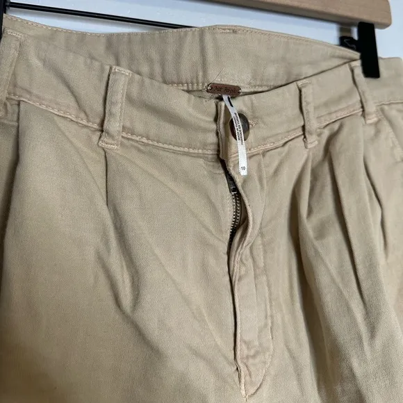 Free People Billie Chino Shorts Khaki Tan