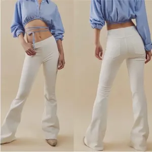 Free People We the Free Pull On White Denim Flares Jenny High Rise Jeans Size 31