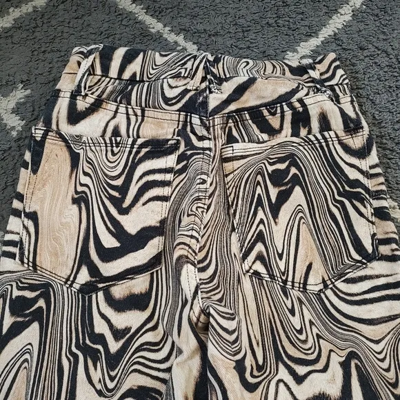 Good American Good Classic Natural Swirl Jeans. Size