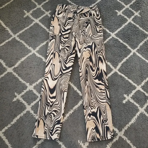 Good American Good Classic Natural Swirl Jeans. Size
