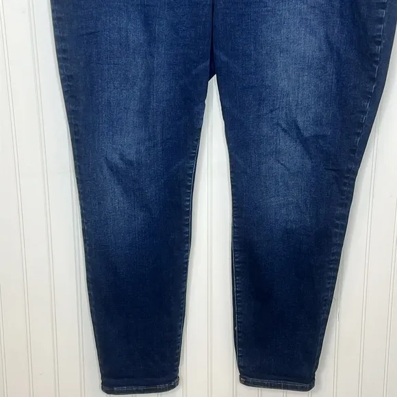 Good American Power Stretch Pull On Jeans Size 4XL