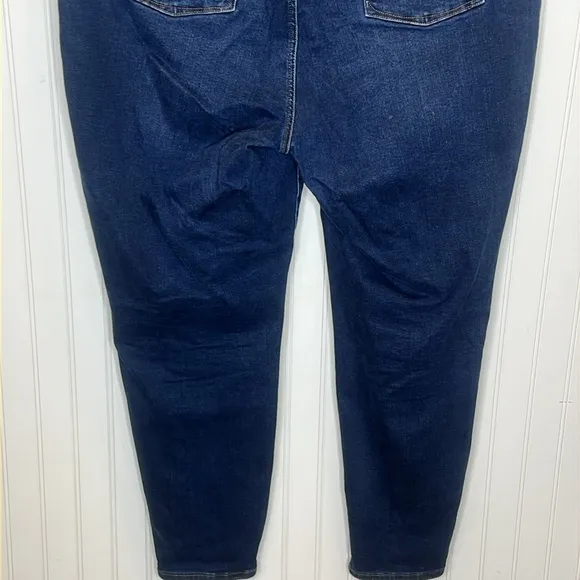 Good American Power Stretch Pull On Jeans Size 4XL