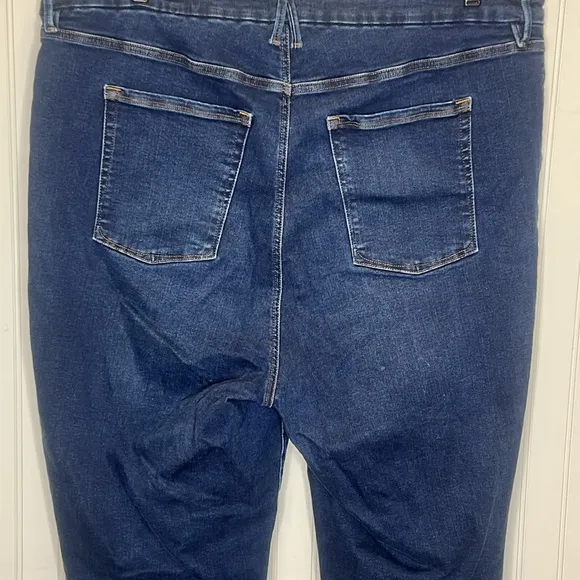 Good American Power Stretch Pull On Jeans Size 4XL