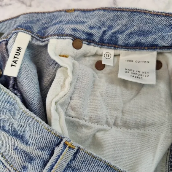 Grlfrnd Jeans Tatum High Rise Straight Step Fray Size 28