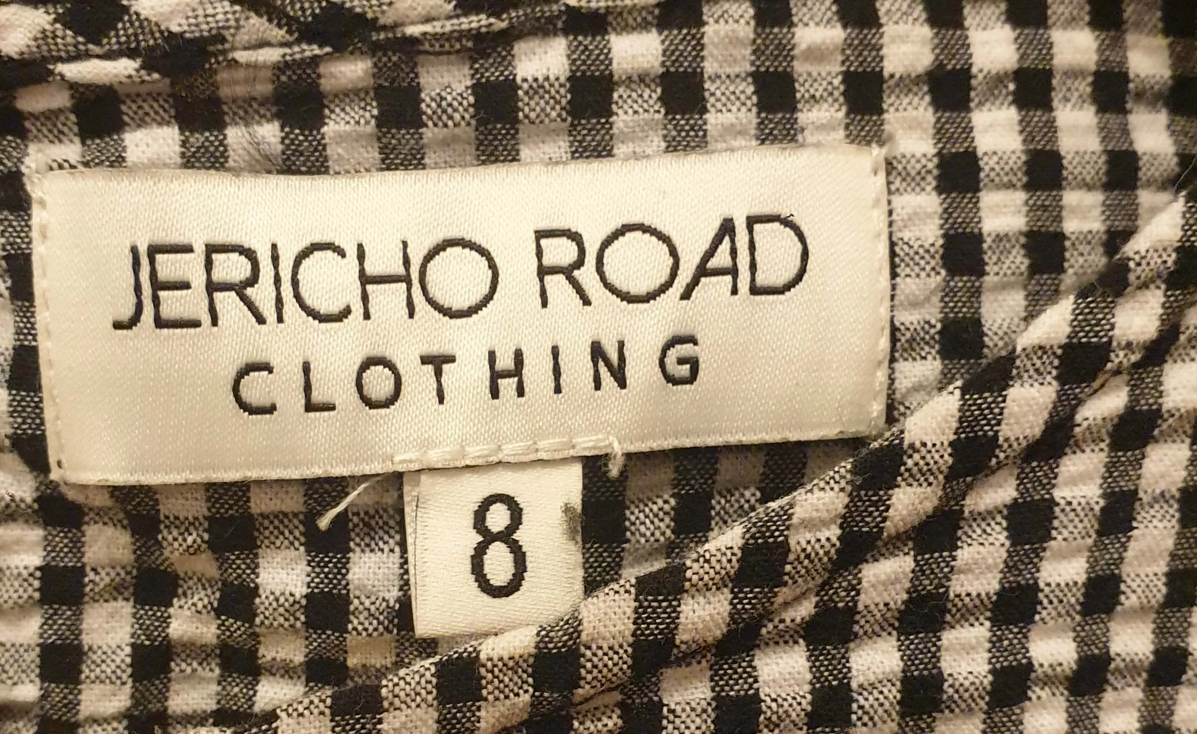 Jericho Road black and white gingham print top size 8