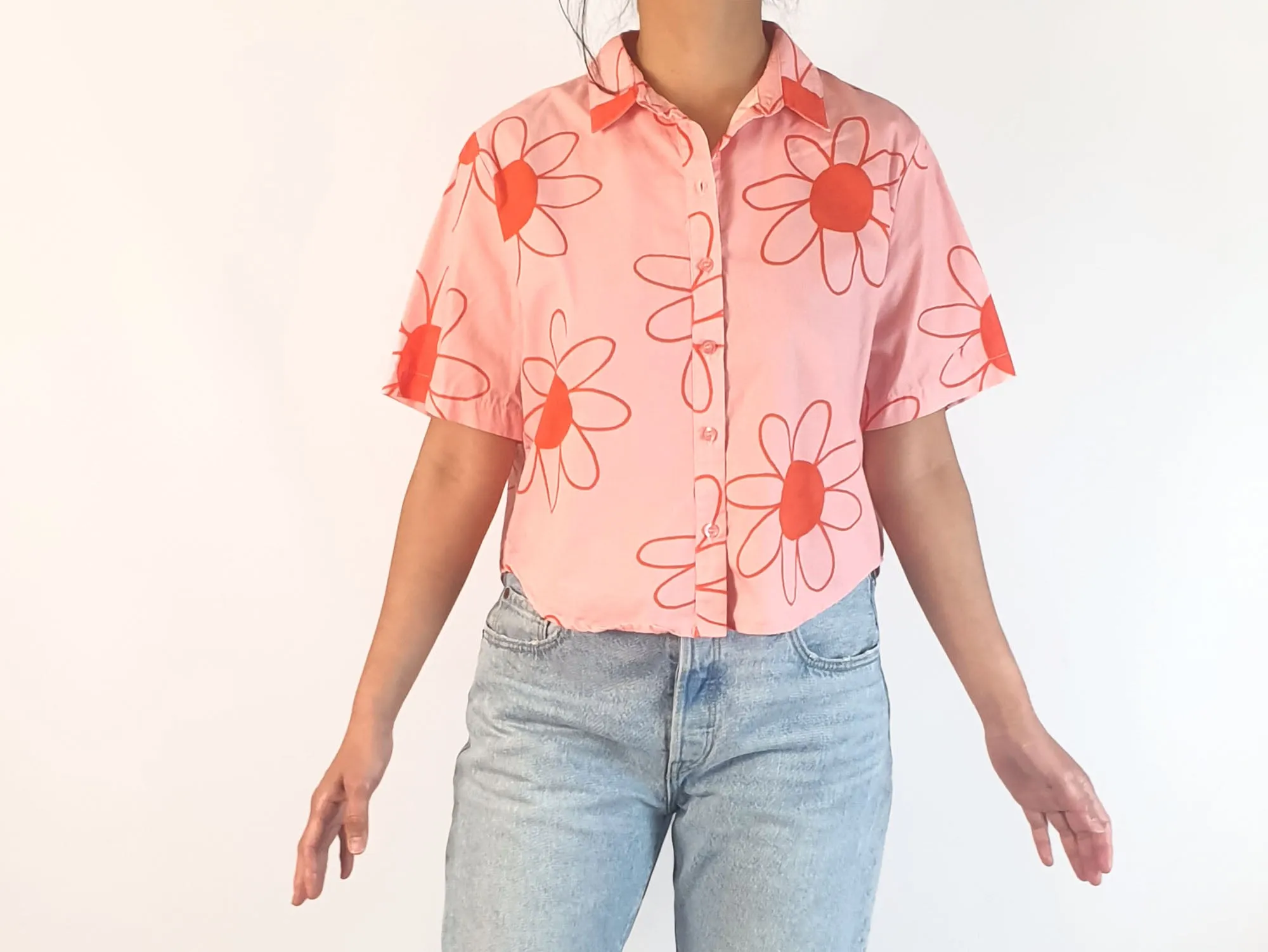 Jericho Road pink flower print shirt size 12, best fits 10