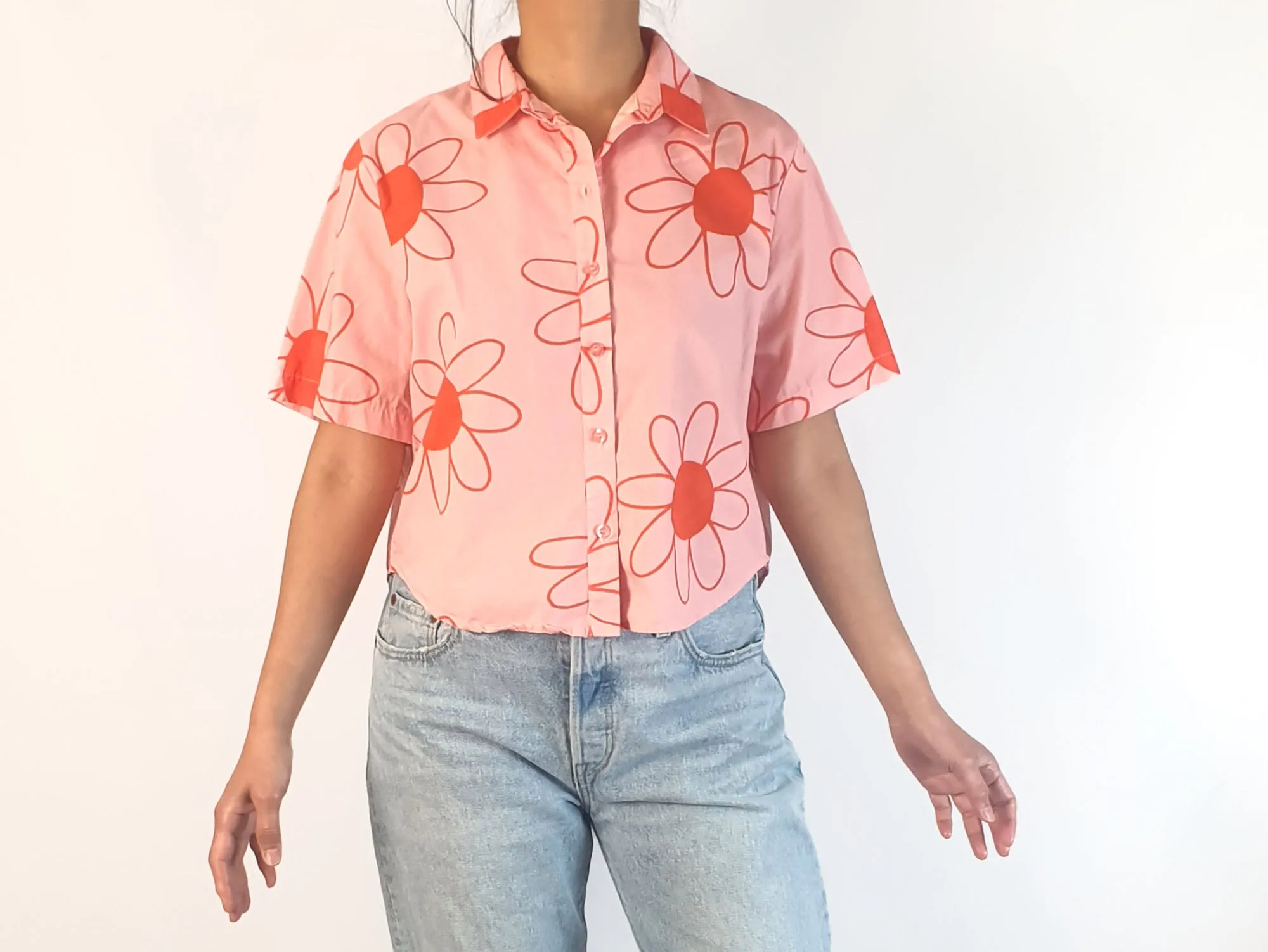 Jericho Road pink flower print shirt size 12, best fits 10