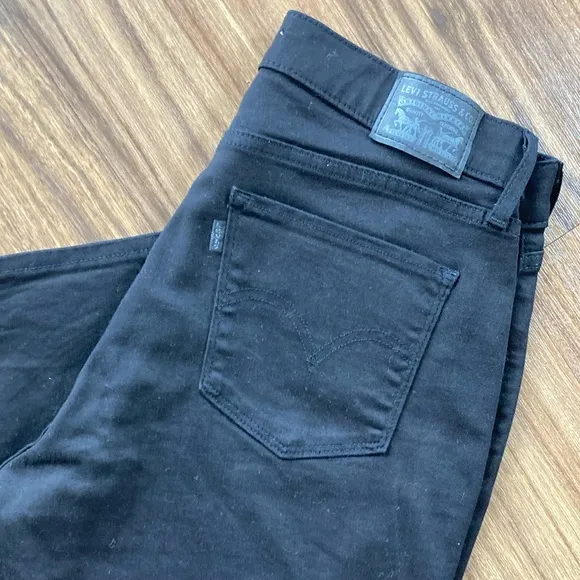Levi’s classic boot cut in black