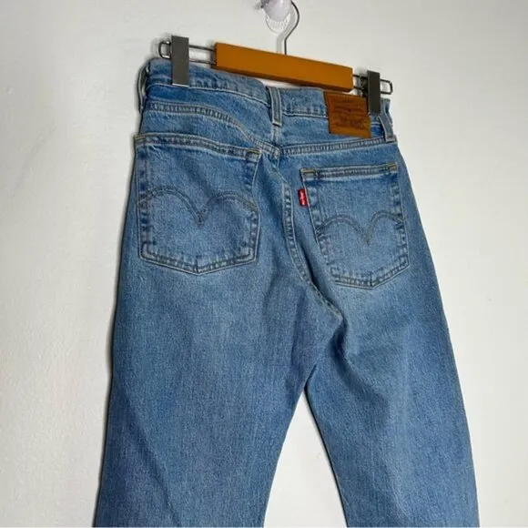 Levi’s Original Wedgie Straight Raw Hem Denim Premium Jeans