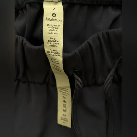 Lululemon on the fly travel shorts 2