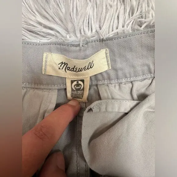 Madewell Woman’s Cargo 90s Straight Jeans