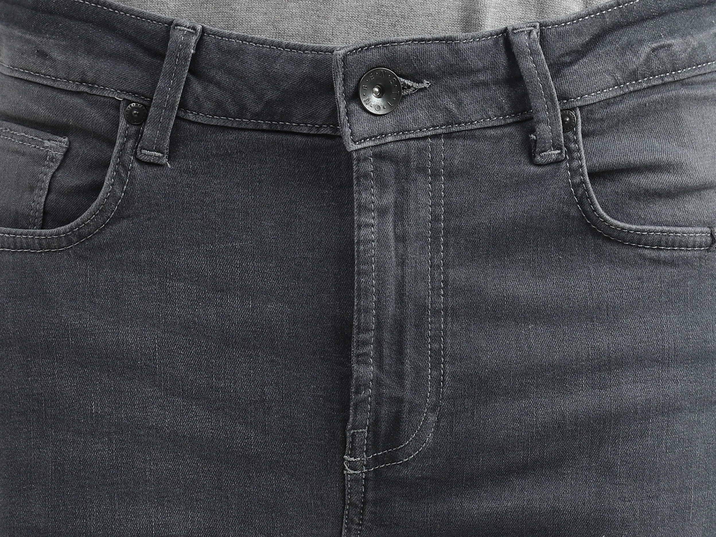 Men Solid Slim Fit Jeans