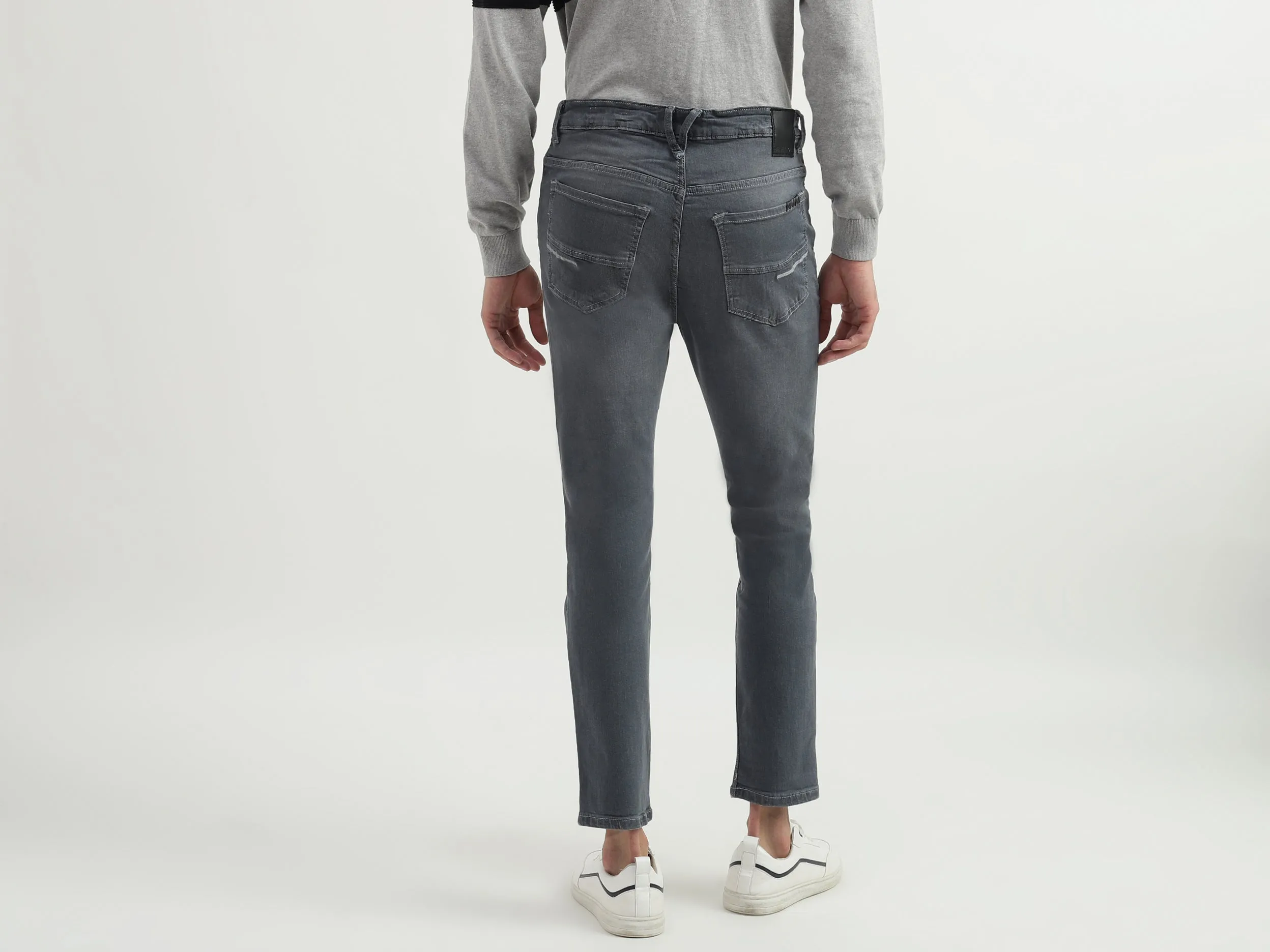 Men Solid Slim Fit Jeans