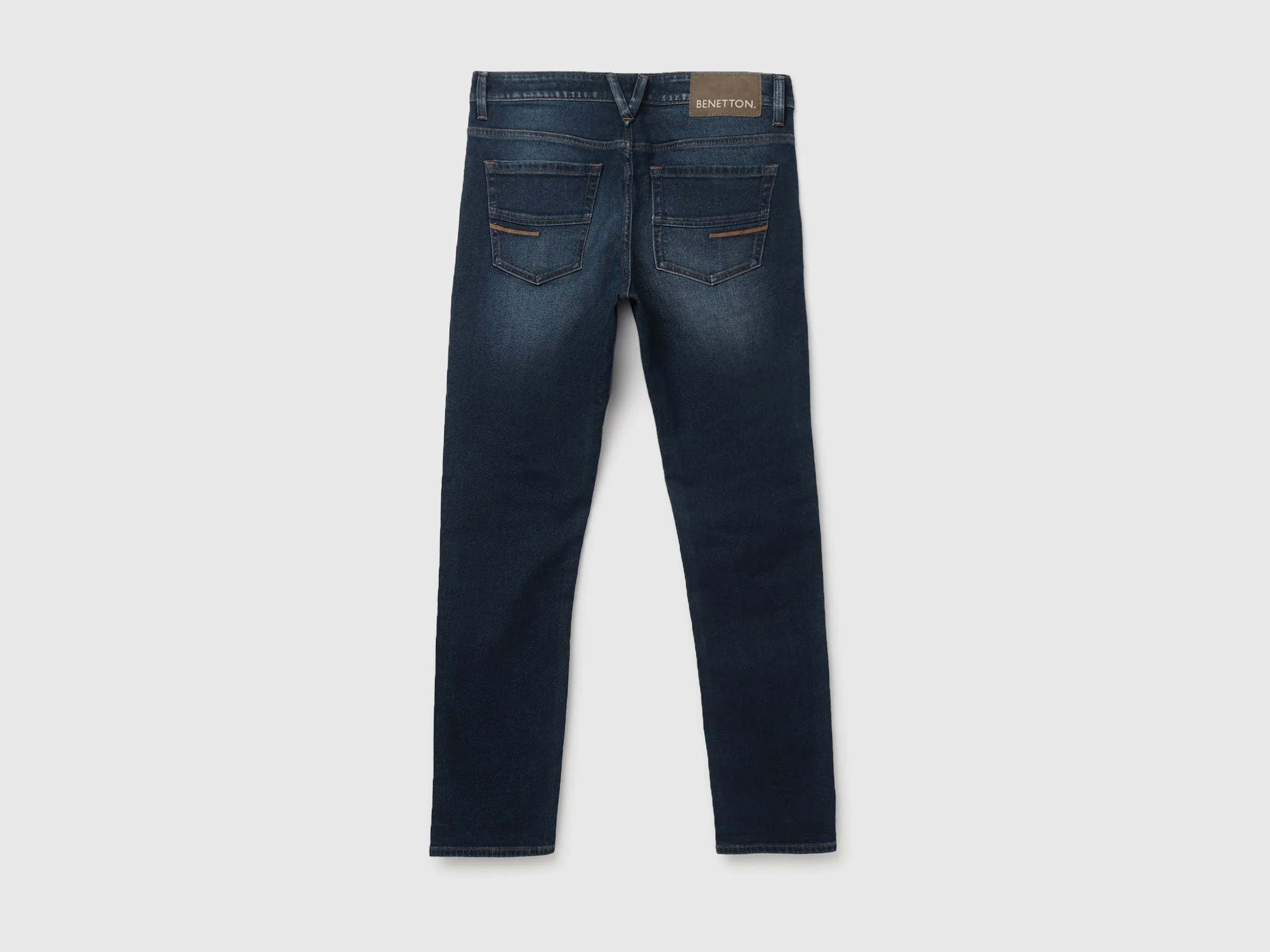 Men's Solid Slim Straight Jeans
