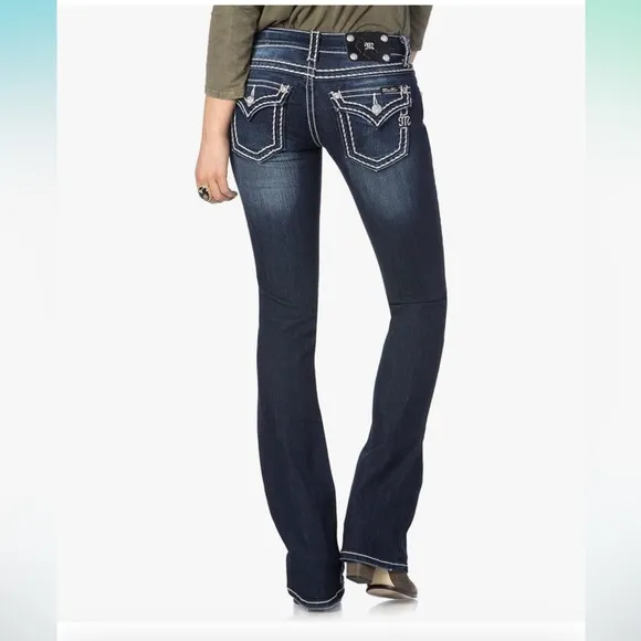 Miss Me Mid Rise Saddle Stitch Boot Cut Blue Jeans Size 30