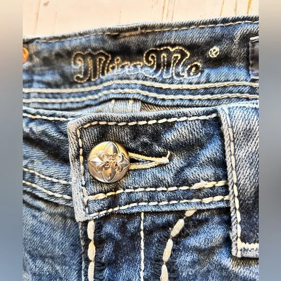 Miss Me Mid Rise Saddle Stitch Boot Cut Blue Jeans Size 30