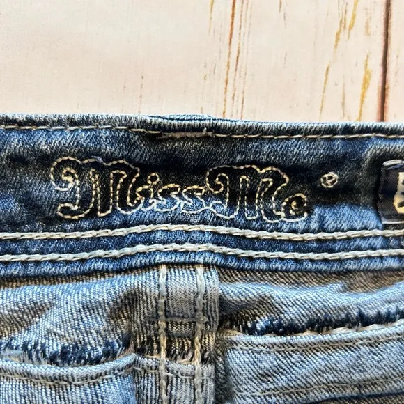 Miss Me Mid Rise Saddle Stitch Boot Cut Blue Jeans Size 30