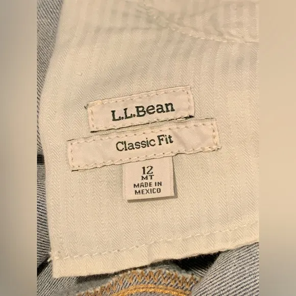NWT L.L. Bean Women’s Classic Fit Blue Jeans