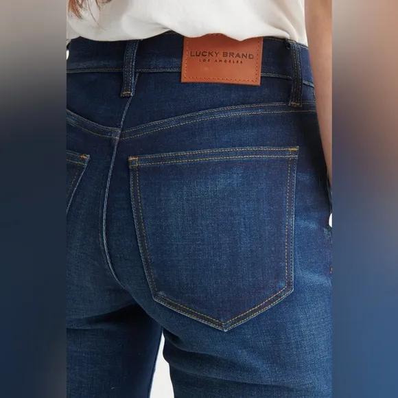 NWT LUCKY BRAND High Rise Flare Jeans size 16