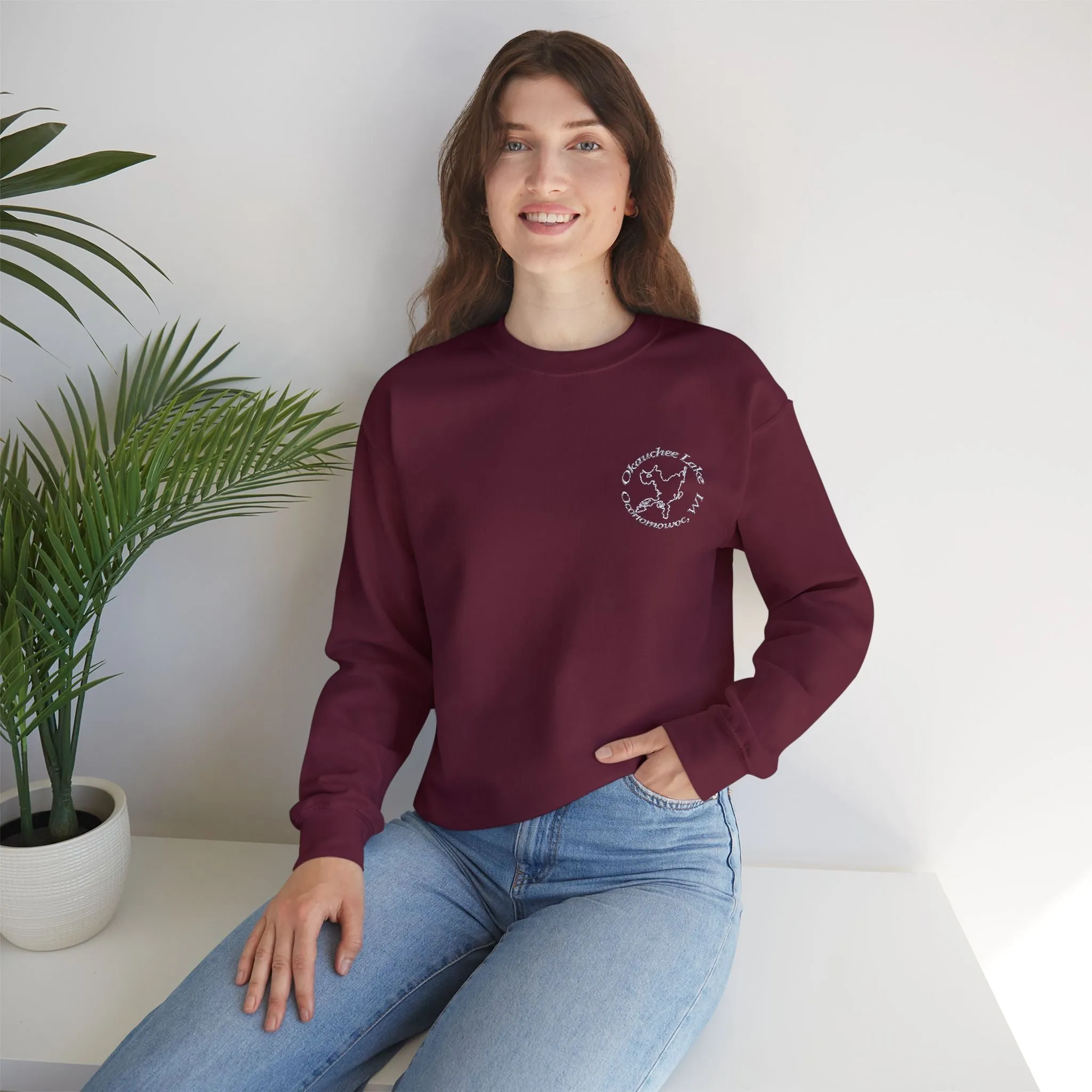 Okauchee Lake Embroidered circle text Oconomowoc WI Unisex Heavy Blend™ Crewneck Sweatshirt