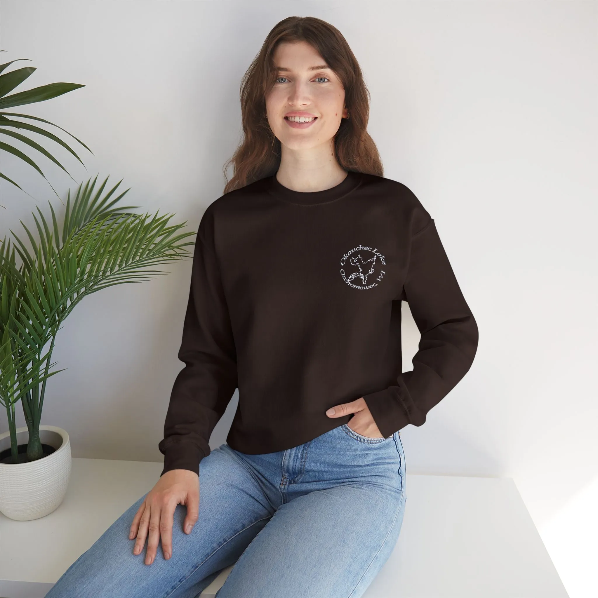 Okauchee Lake Embroidered circle text Oconomowoc WI Unisex Heavy Blend™ Crewneck Sweatshirt