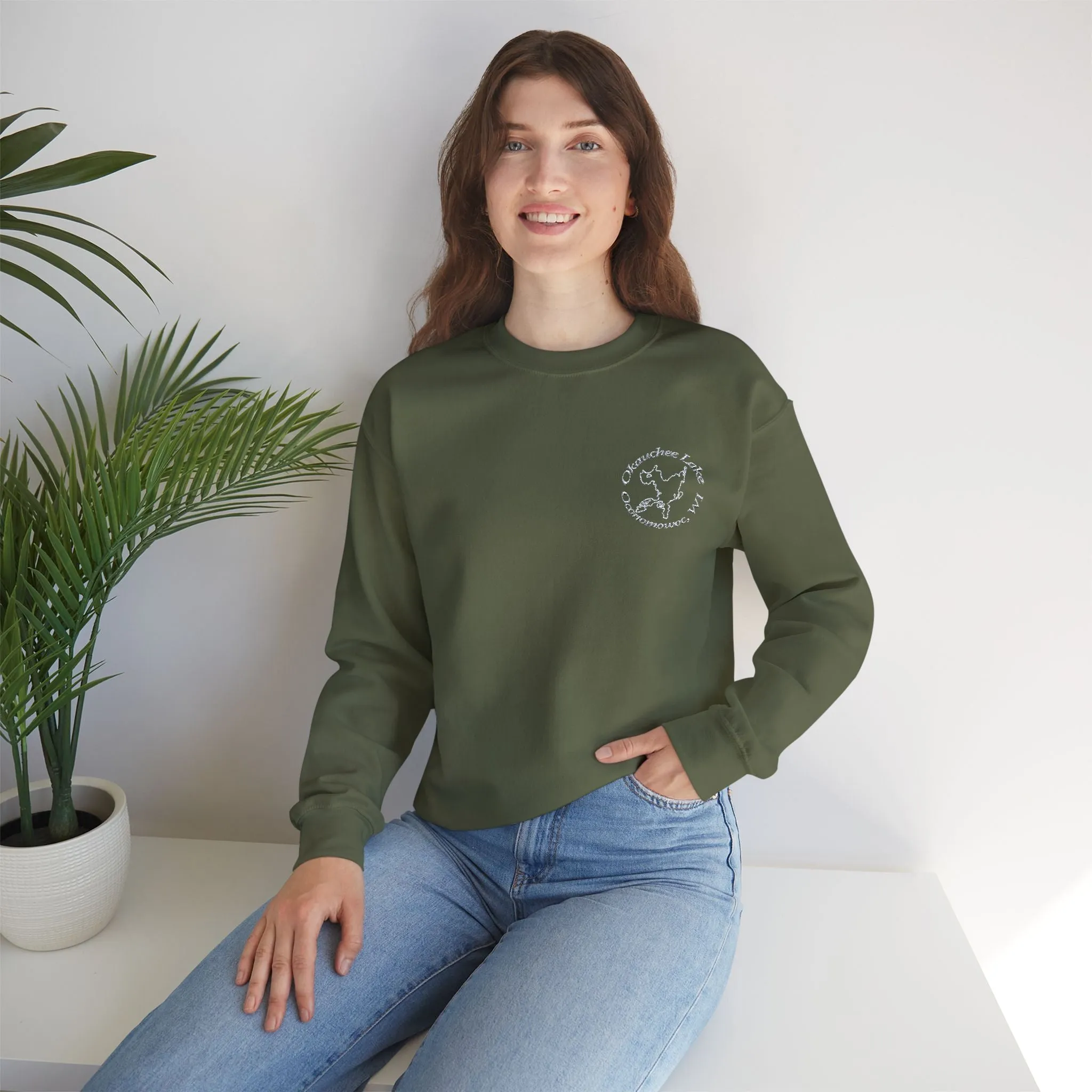 Okauchee Lake Embroidered circle text Oconomowoc WI Unisex Heavy Blend™ Crewneck Sweatshirt