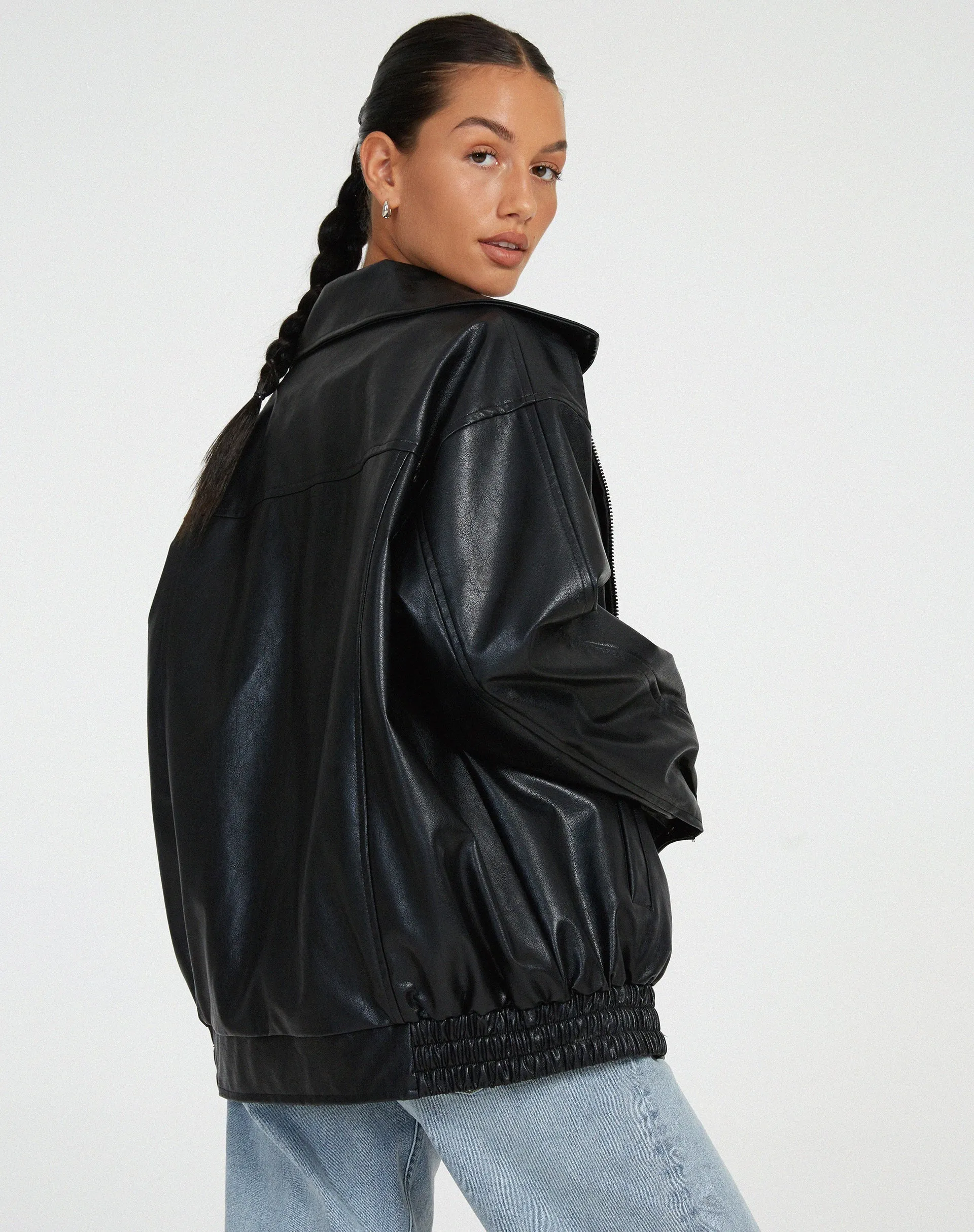 Oversized Leather Jacket for Women – Timeless Elegance and Comfort