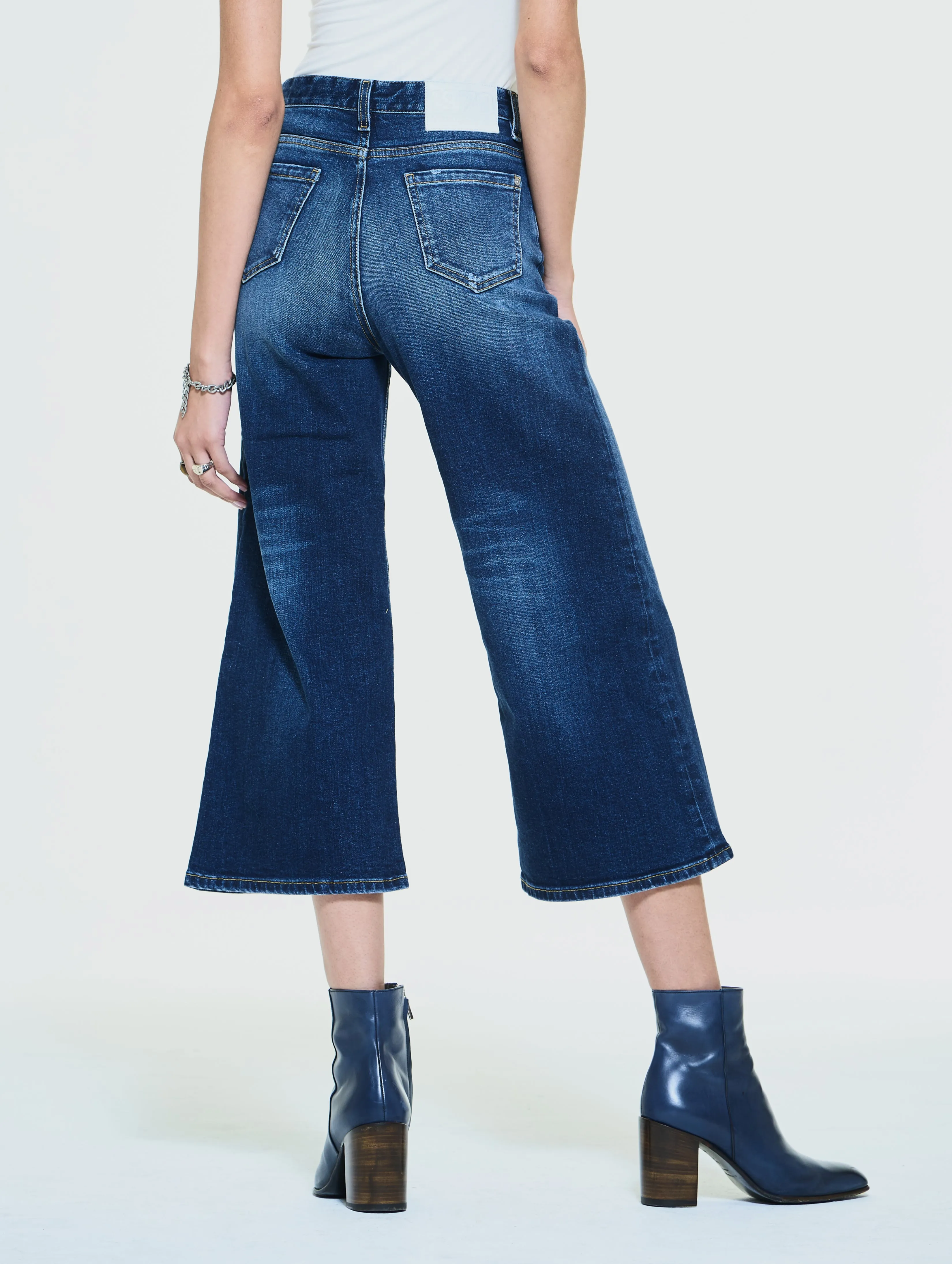 PATTI WIDE FLARED JEANS IN CLASSIC INDIGO - Woman