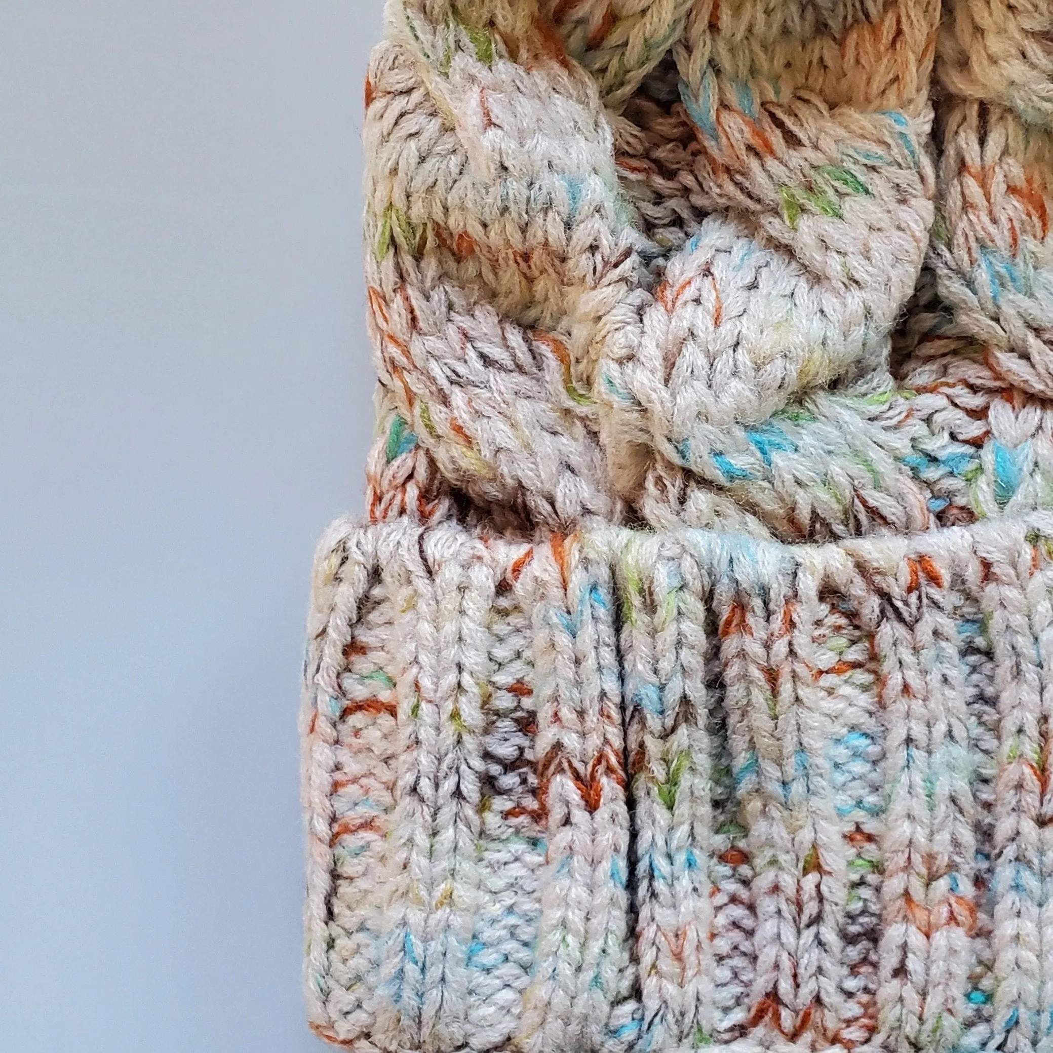 Pom Pom Toque - Confetti Beige