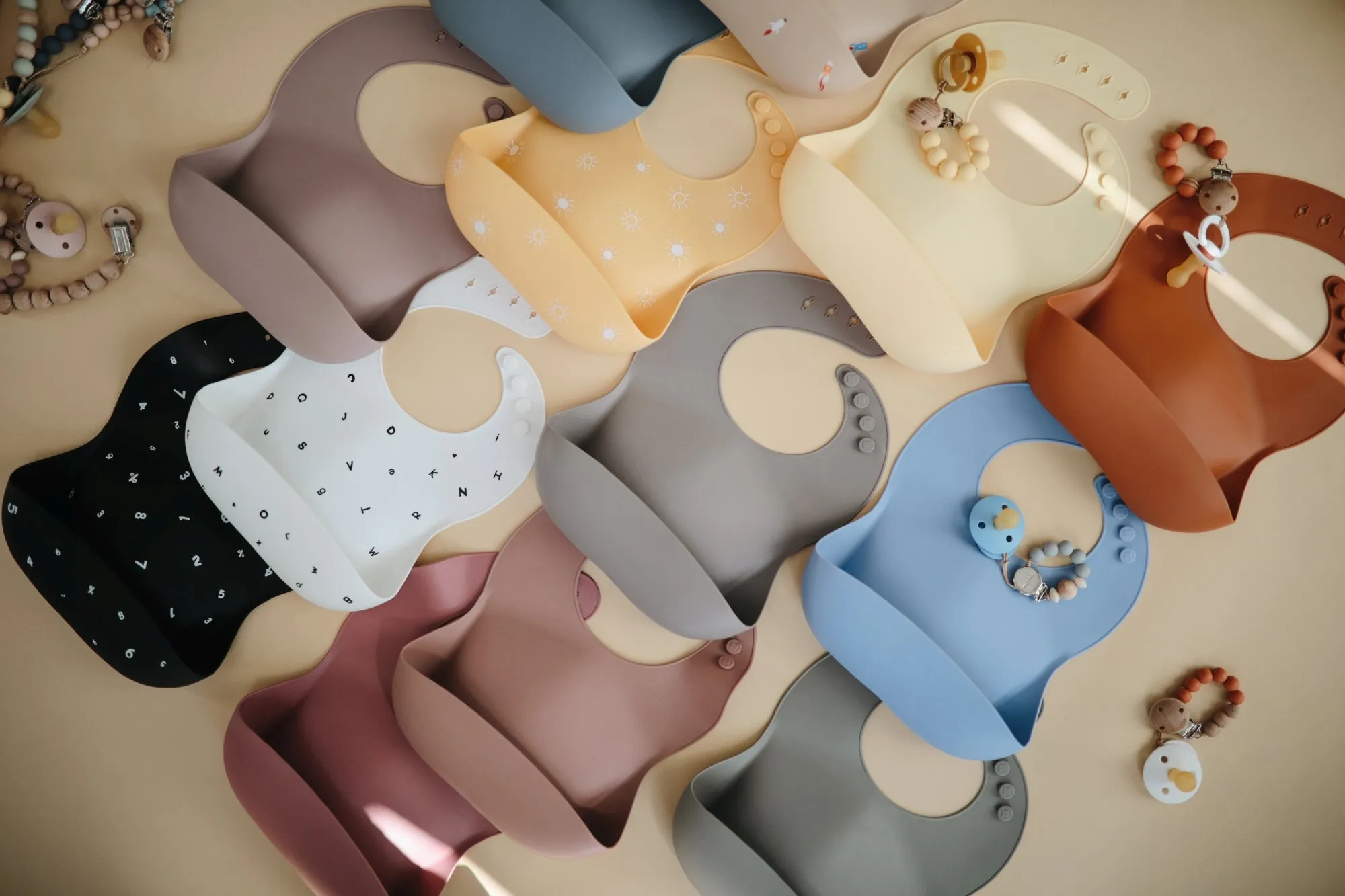 Silicone Baby Bib - Dusty Rose