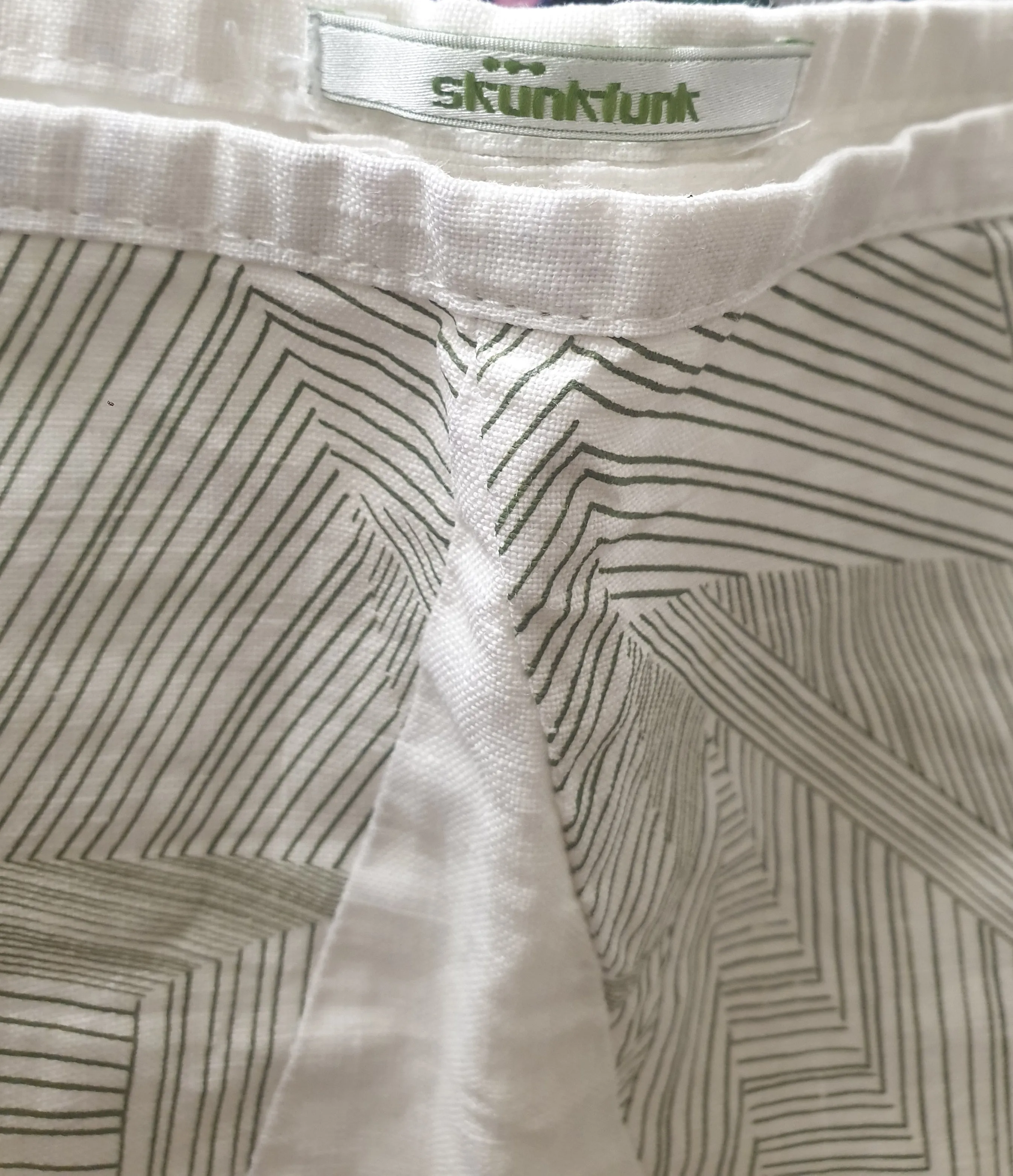 Skunkfunk white and striped print skirt size S