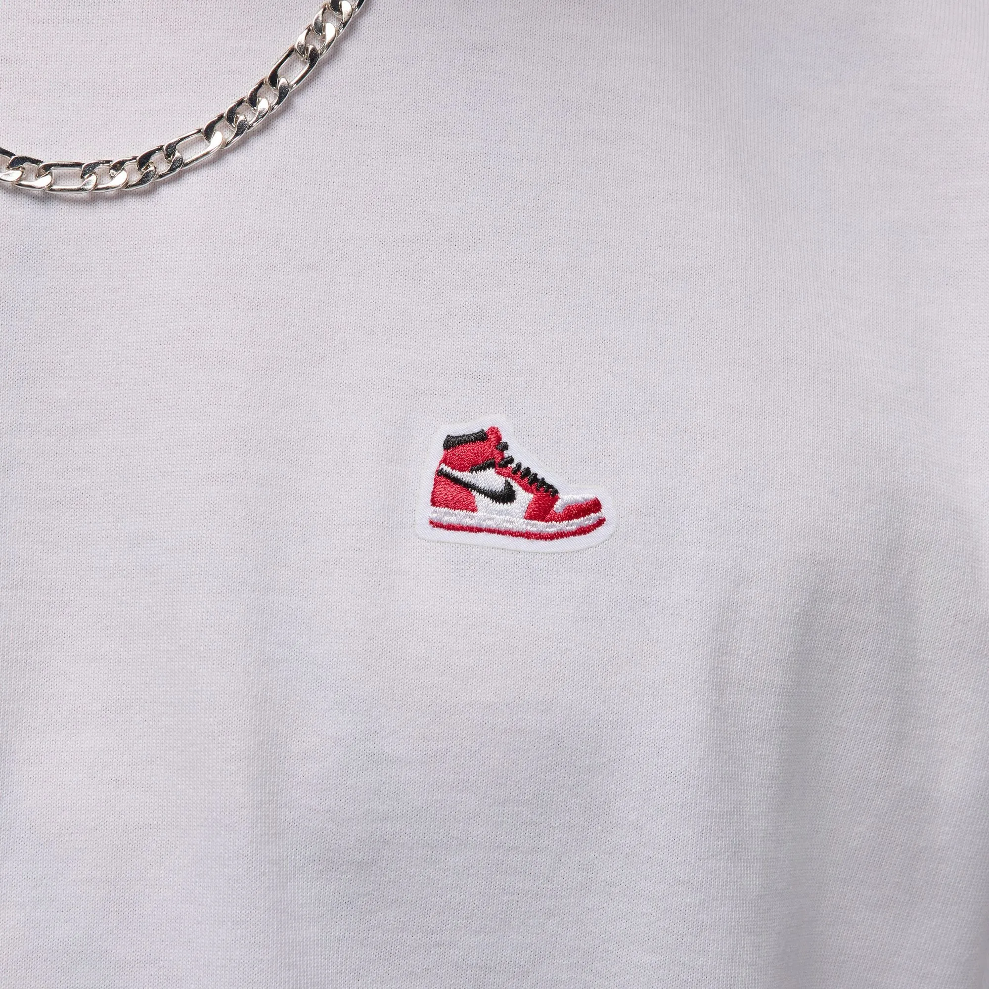 SNEAKER PATCH T-SHIRT "WHITE/VARSITY RED"