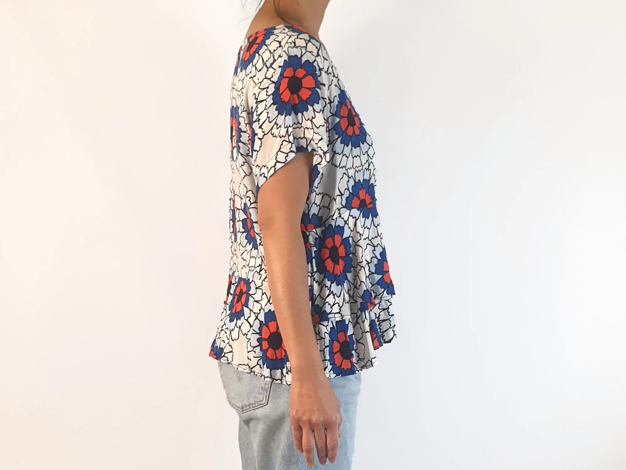 Totem fun and colourful top size 10