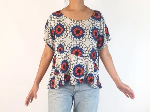 Totem fun and colourful top size 10